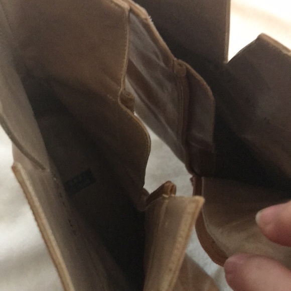 Stuart Weitzman butterscotch leather shimmer boots - Picture 5 of 6